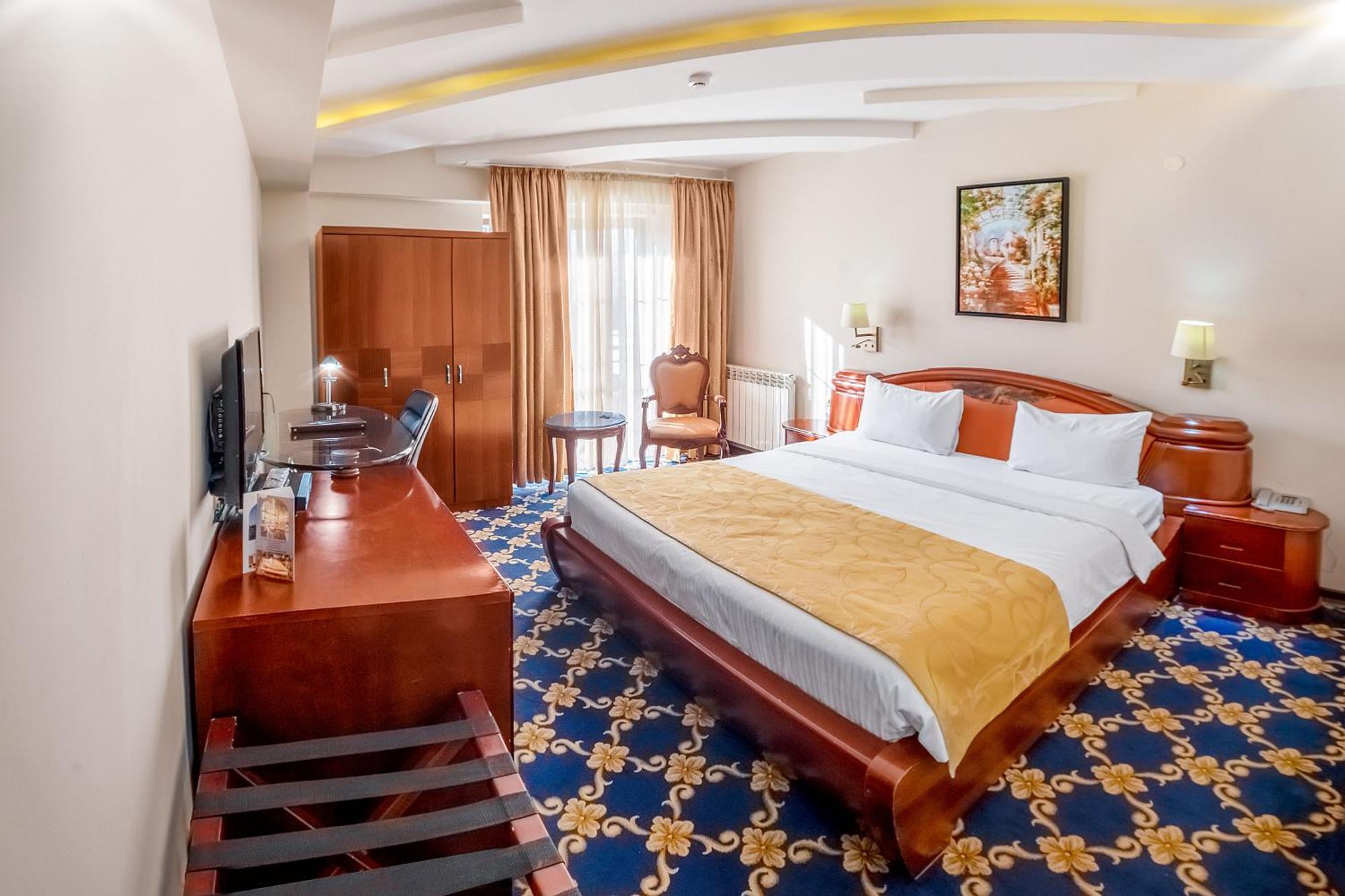 ОТЕЛЬ CRON PALACE TBILISI ТБИЛИСИ 4* (Грузия) - от 9322 RUB | NOCHI